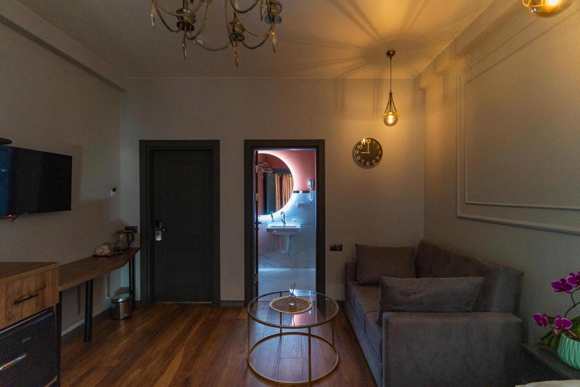Trinity Hotel Tbilisi Eksteriør bilde
